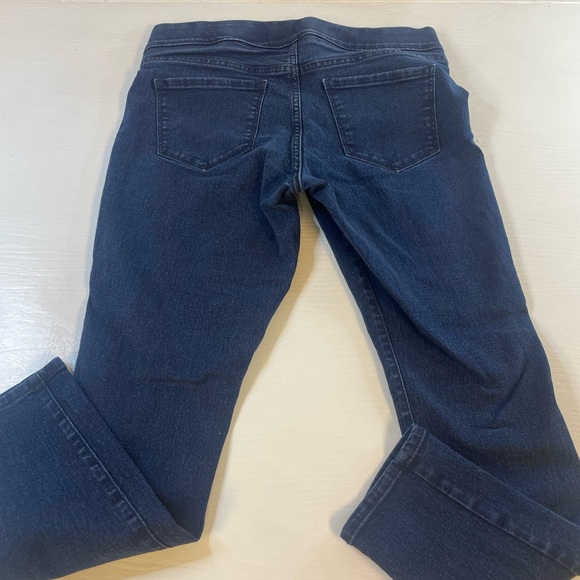 Old Navy pull on jeans - Picture 4 of 4